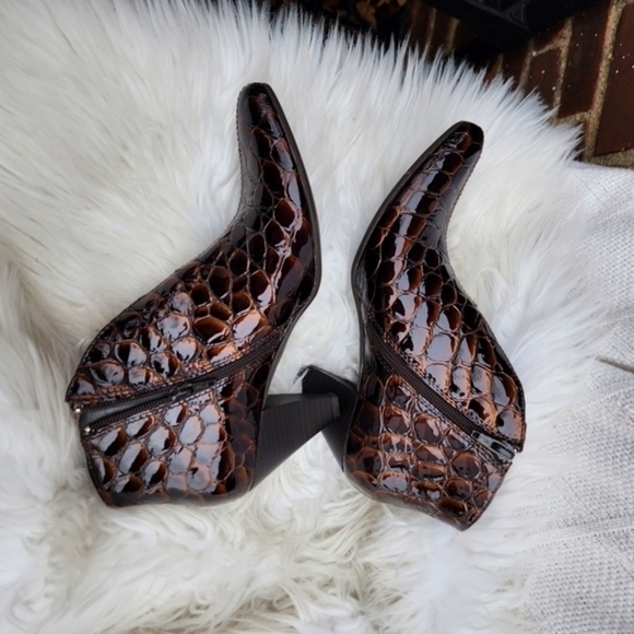 Sesto‎ Meucci Embossed Croc Booties 9.5 - Picture 2 of 9